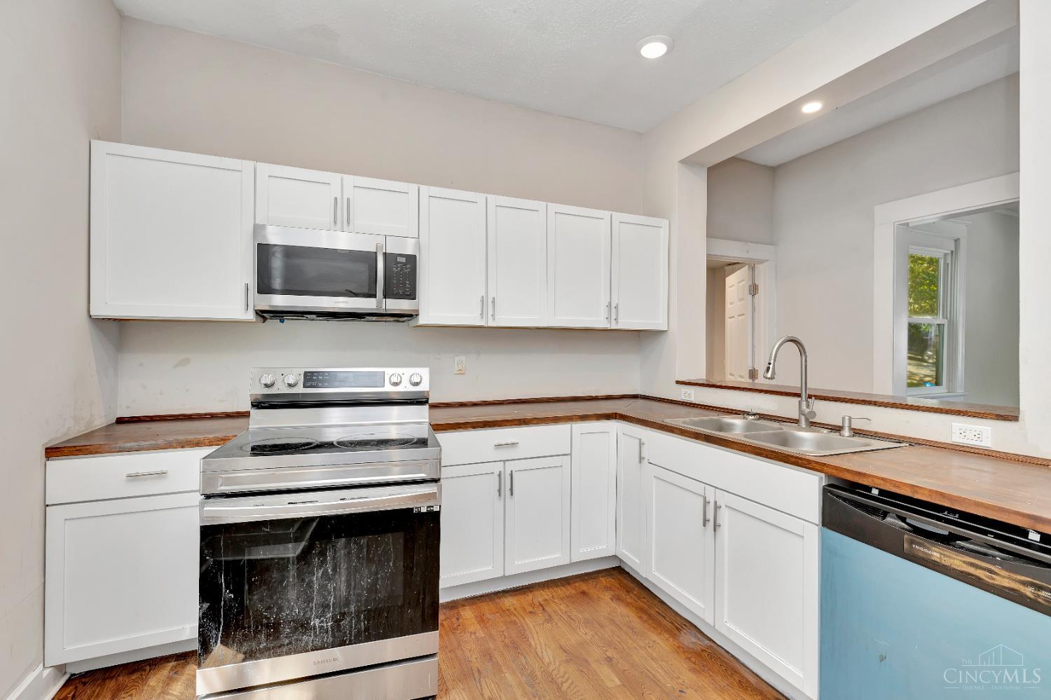 3673 Vine Street, Cincinnati, OH, 45220 — photo 11