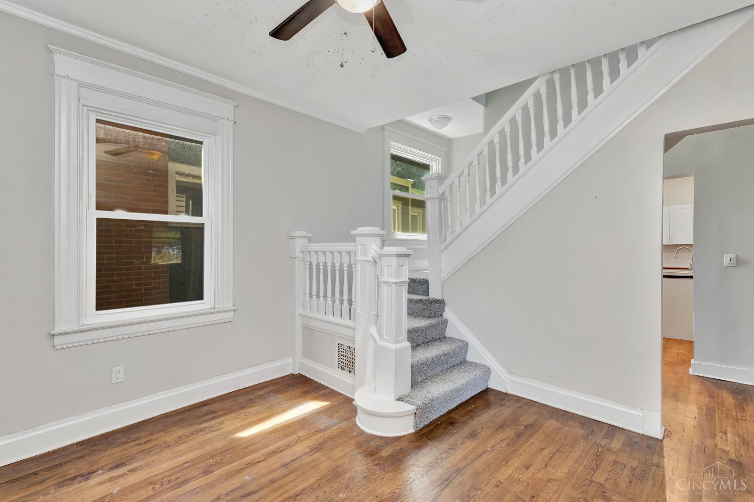 3673 Vine Street, Cincinnati, OH, 45220 — photo 3