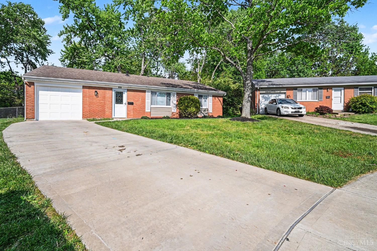 950 Harkin Drive, Forest Park, OH, 45240 — photo 2