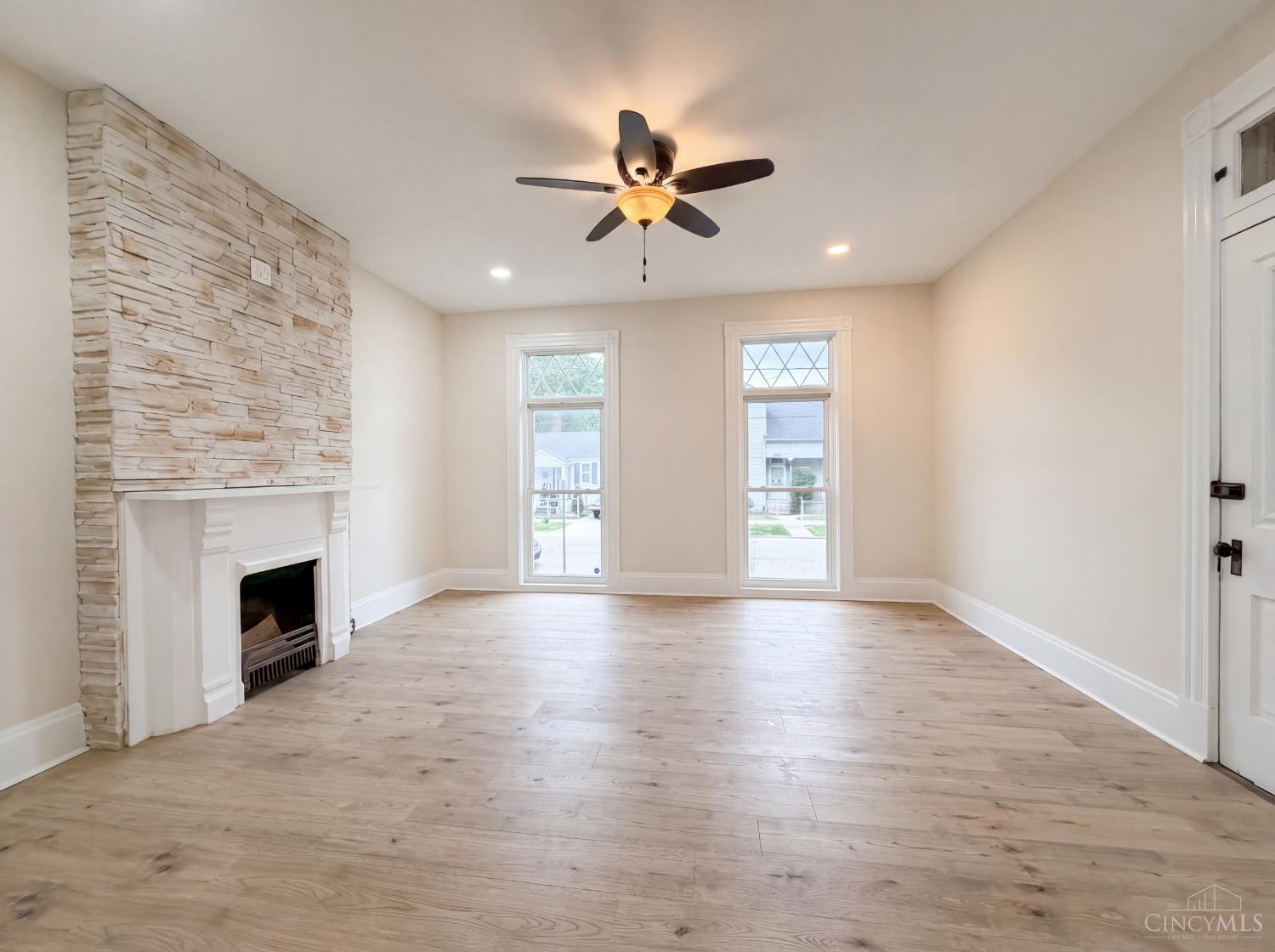 3rd image of 233 C St, Hamilton, OH 45013 | MLS# 1876733