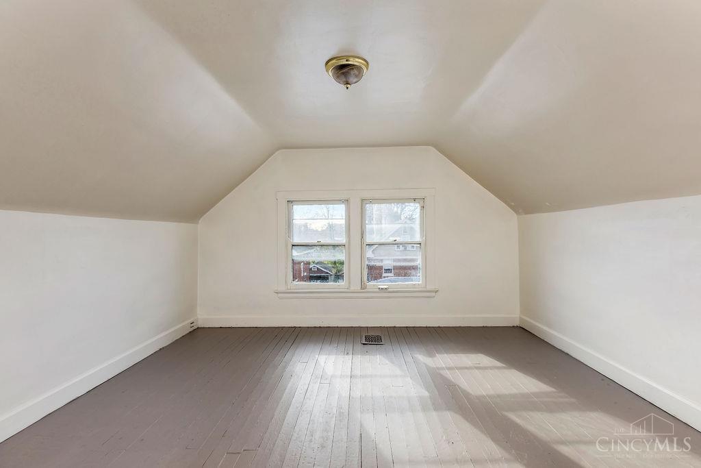2886 Shaffer Avenue, Cincinnati, OH, 45211 — photo 35