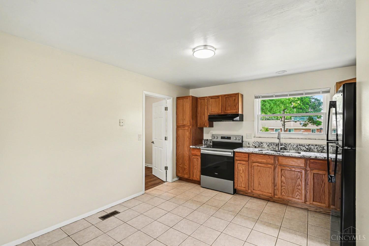 766 Hargrove Way, Forest Park, OH, 45240 — photo 7