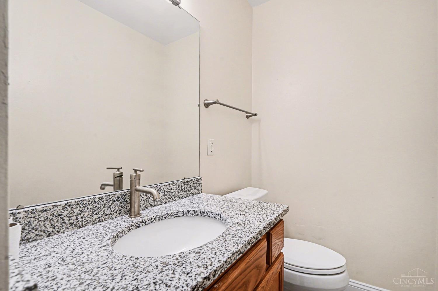950 Harkin Drive, Forest Park, OH, 45240 — photo 11
