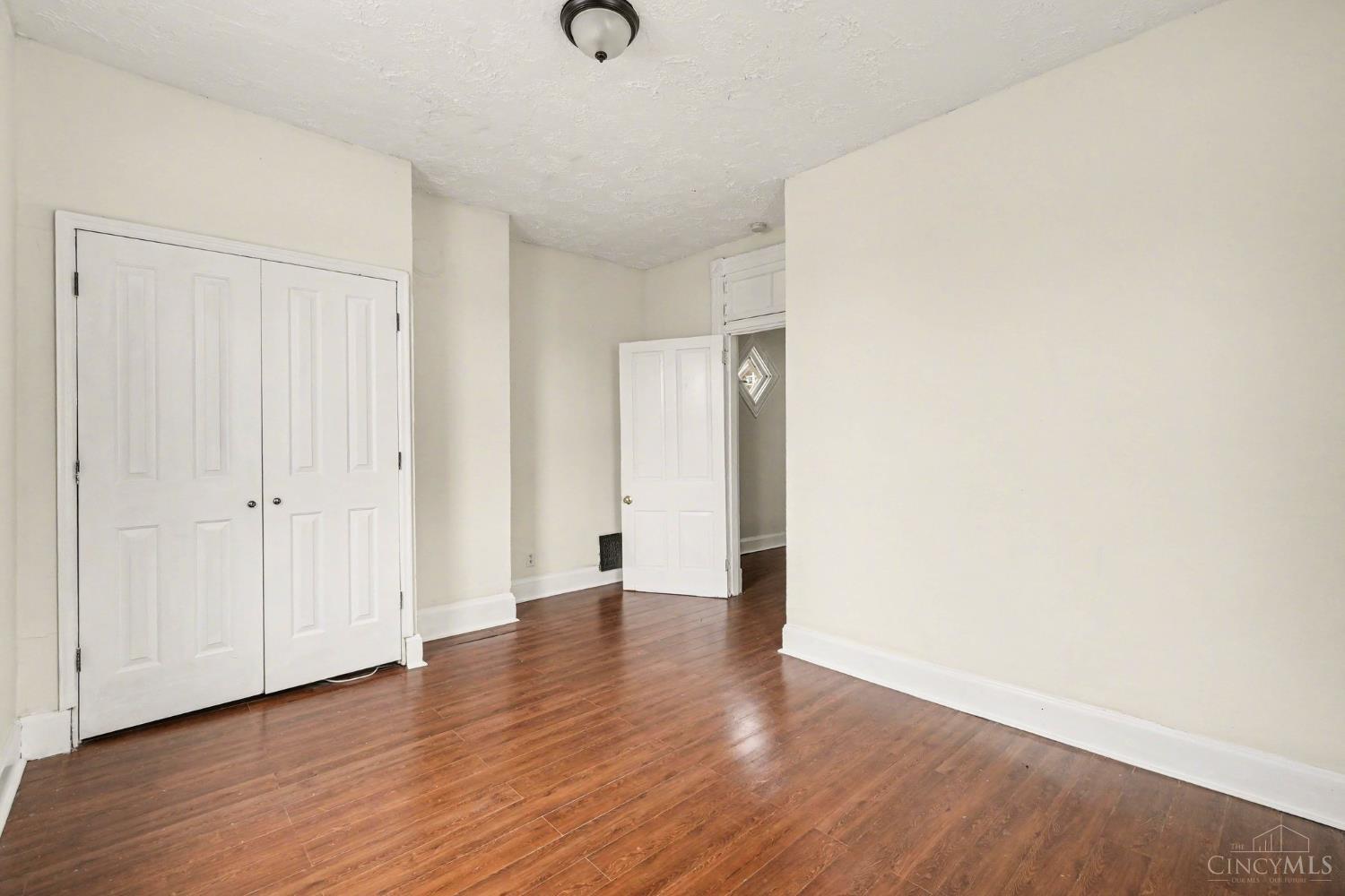 421 Southview Avenue, Cincinnati, OH, 45219 — photo 8