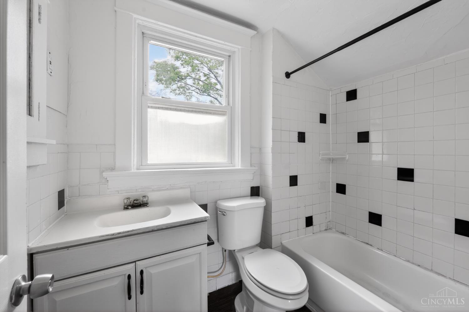 4938 Plainville Road, Cincinnati, OH, 45227 — photo 26