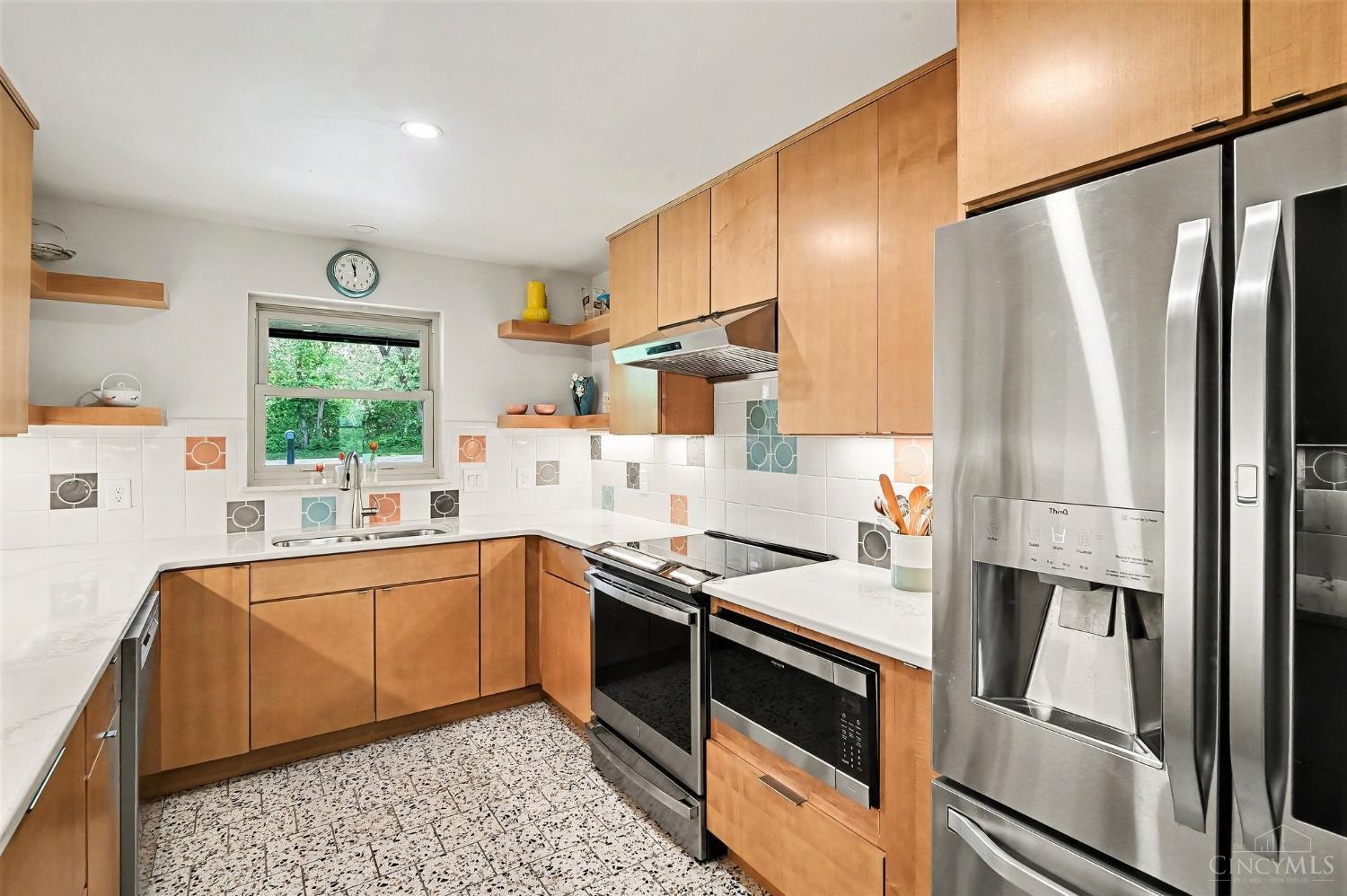 8130 Hopewell Road, Montgomery, OH, 45242