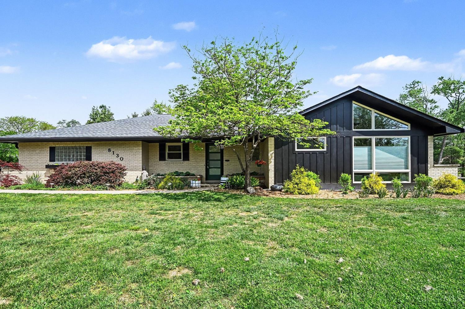 8130 Hopewell Road, Montgomery, OH, 45242