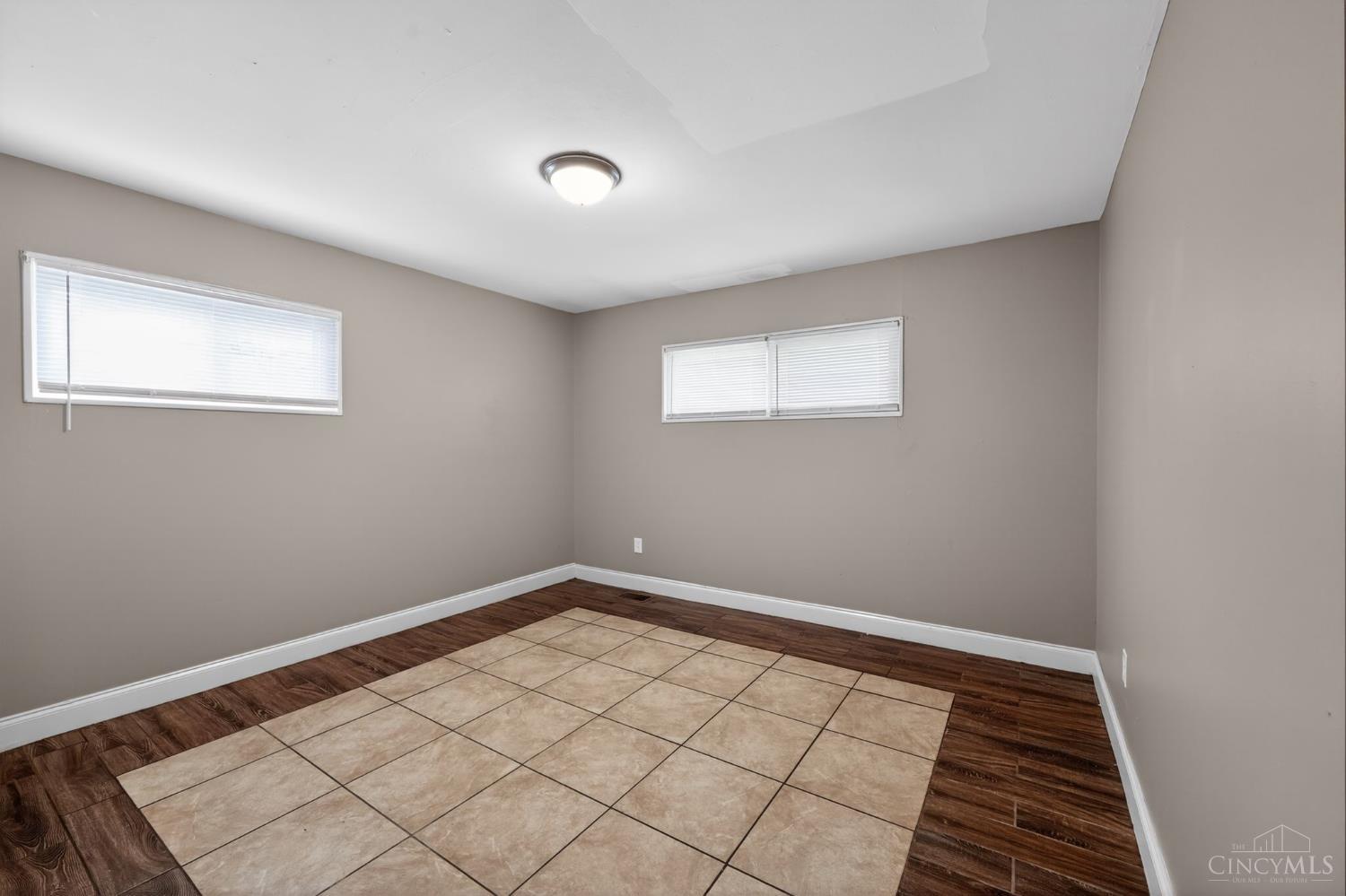 8819 Grenada Drive, Springfield Twp., OH, 45231 — photo 16