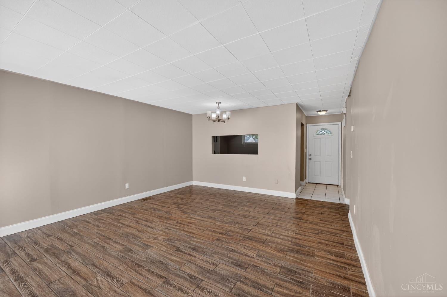 8819 Grenada Drive, Springfield Twp., OH, 45231 — photo 6