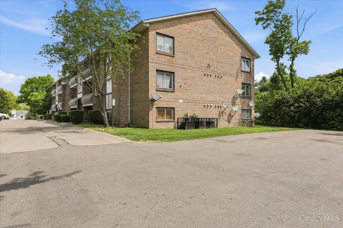 2435 Montana Avenue #11, Cincinnati, OH, 45211 — photo 3
