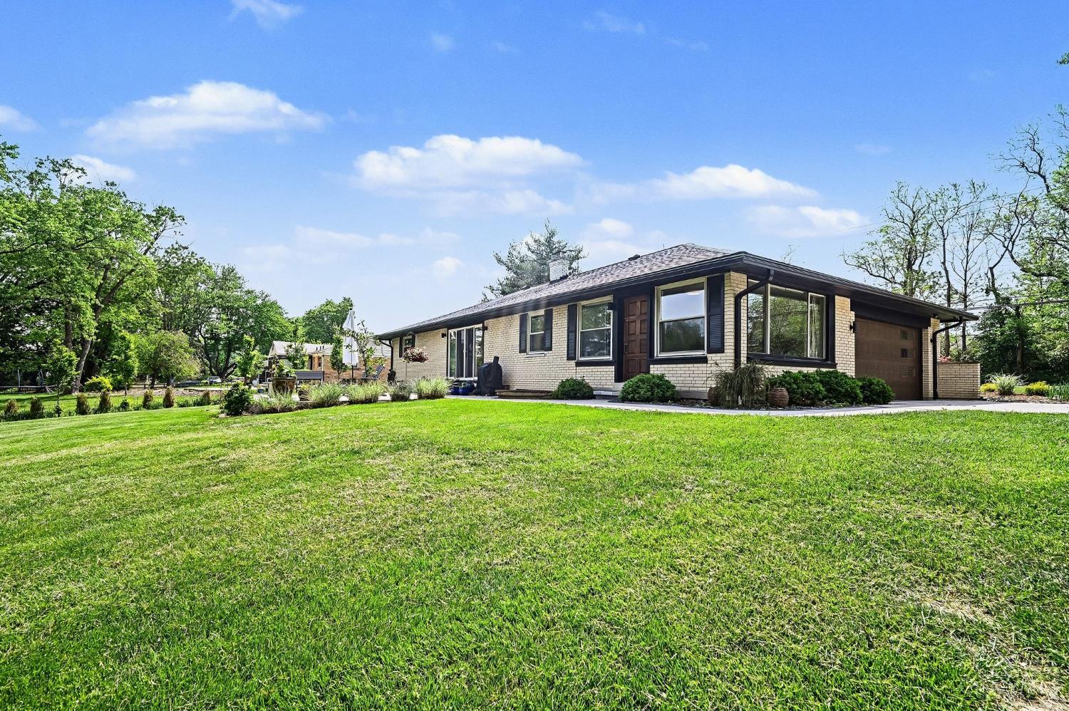 8130 Hopewell Road, Montgomery, OH, 45242