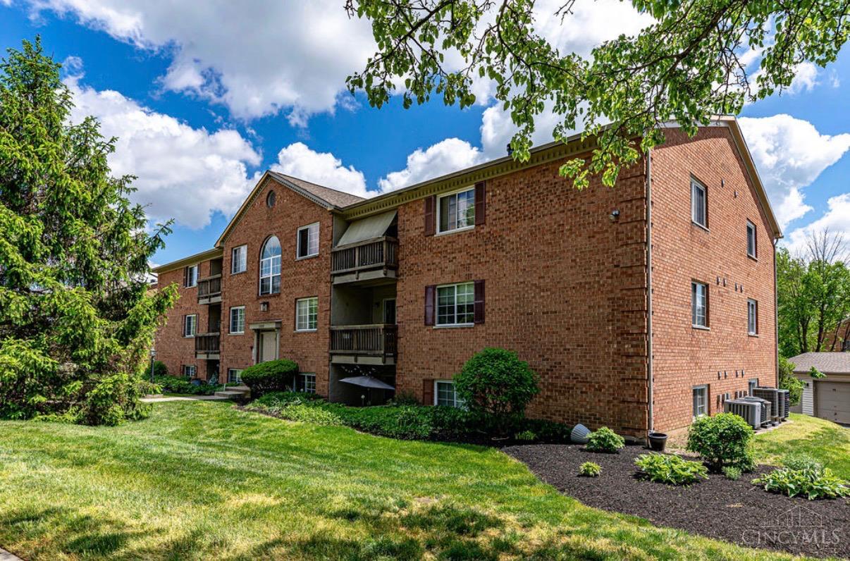 Homes for sale in Fairfield, OH | 1575 Gelhot Dr #90, Fairfield, OH 45014 | MLS# 1876594