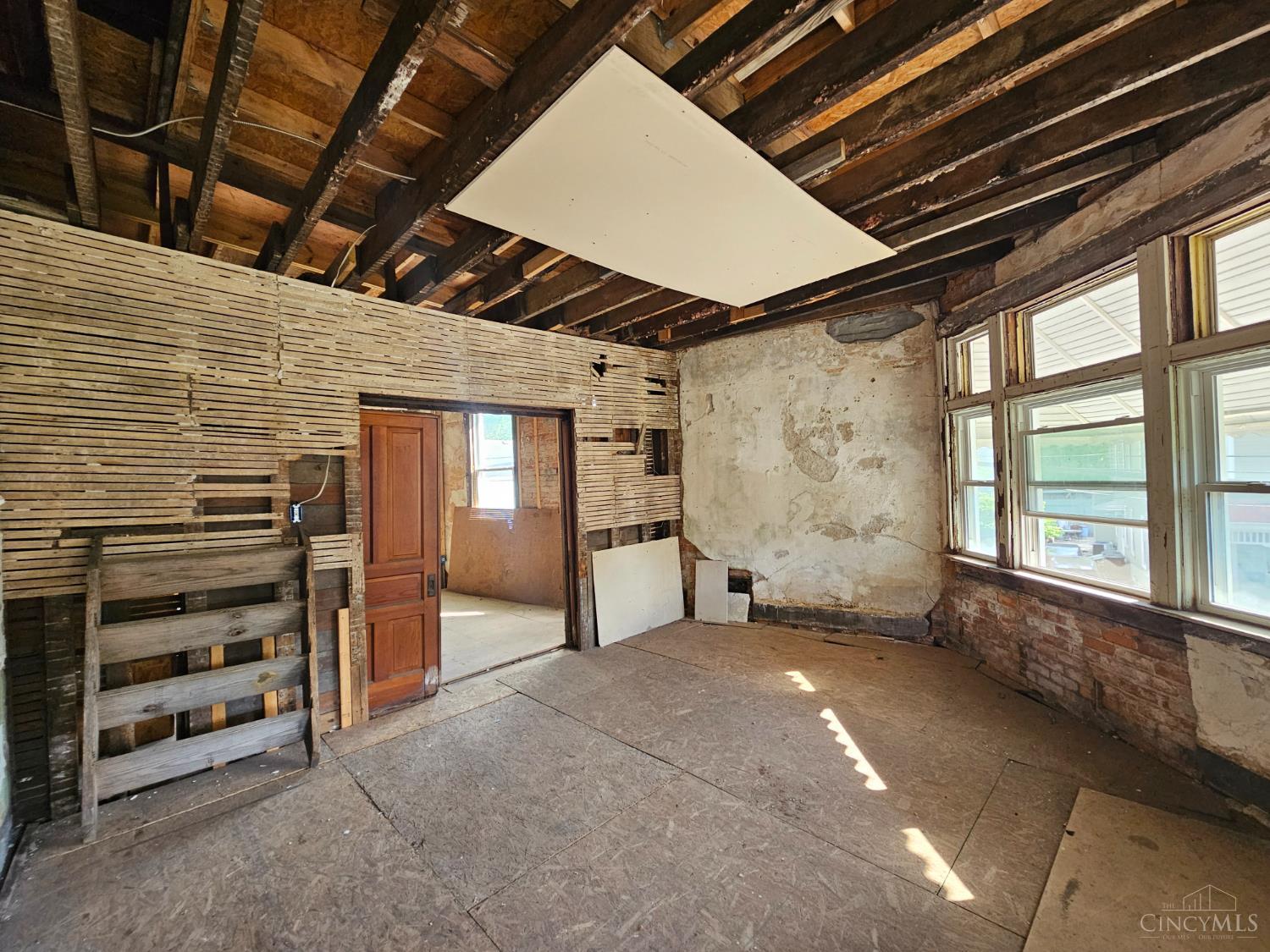 5700 Highland Avenue, Elmwood Place, OH, 45216 — photo 10