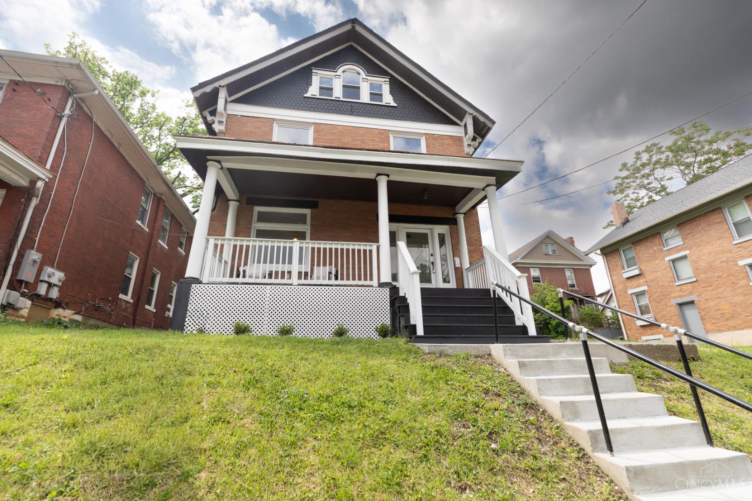 1537 Dixmont Avenue, Cincinnati, OH, 45207