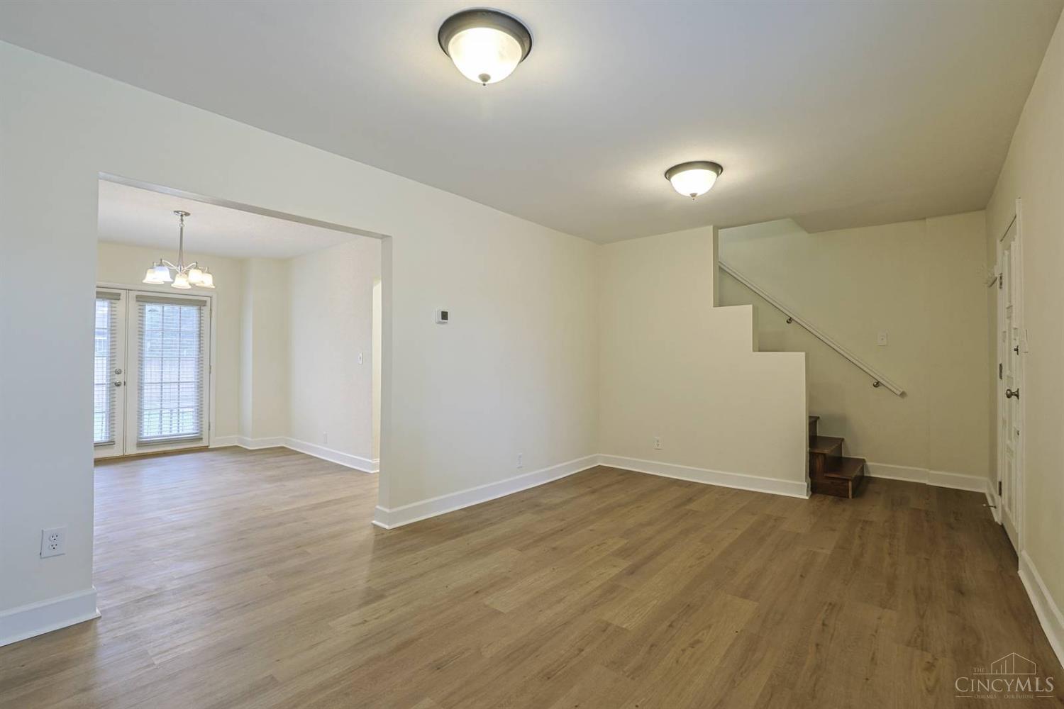 2956 Henshaw Avenue, Cincinnati, OH, 45225 — photo 9