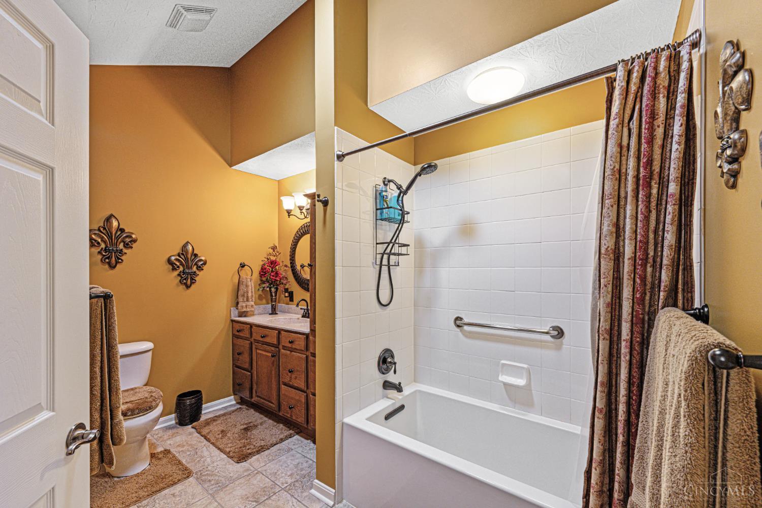 1434 Cotswold Lane, Hamilton, OH, 45013 — photo 18
