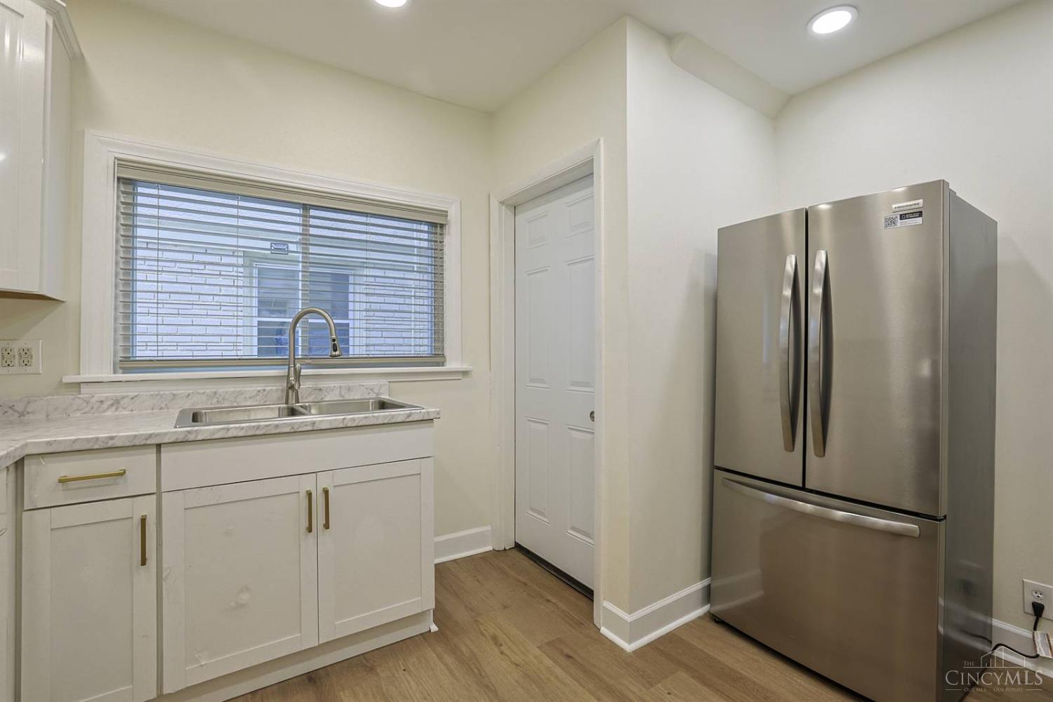 2956 Henshaw Avenue, Cincinnati, OH, 45225 — photo 15
