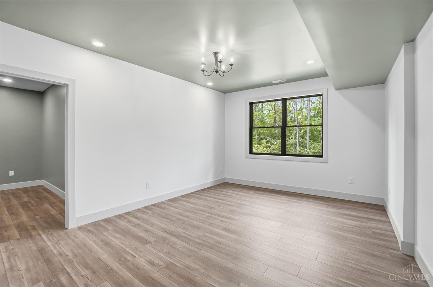 18 Chimney Ridge Drive