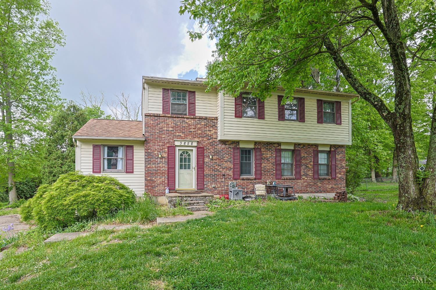 Homes for sale in Amelia, OH | 3858 Heritage Oaks Dr, Amelia, OH 45102 | MLS# 1868728