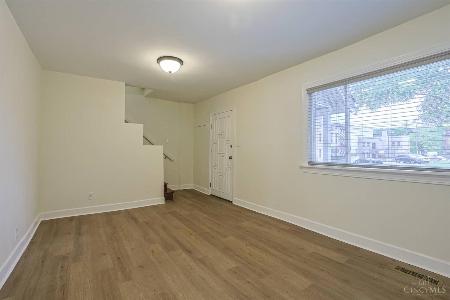 2956 Henshaw Avenue, Cincinnati, OH, 45225 — photo 7