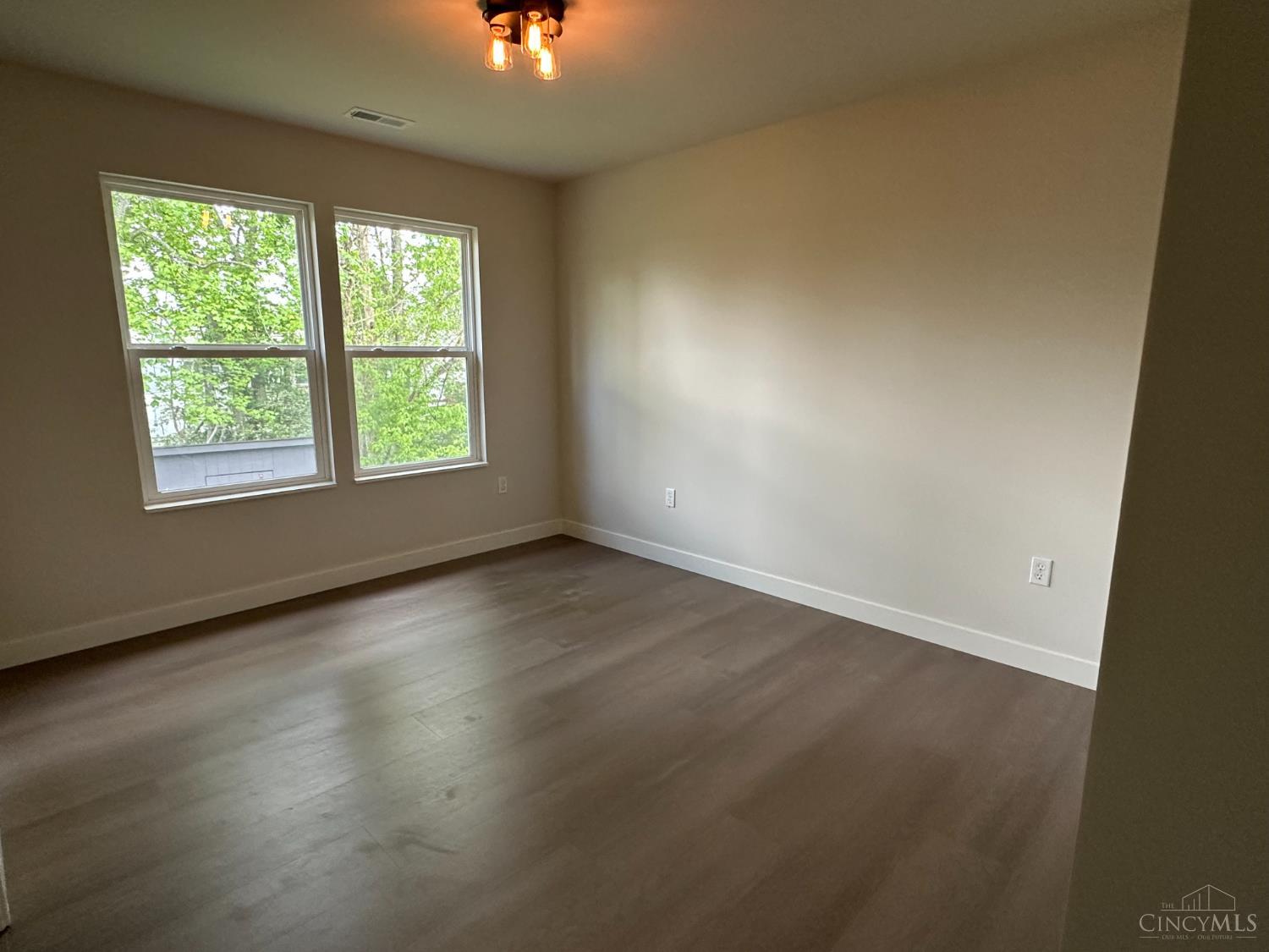 335 Ruth Street, Loveland, OH, 45140 — photo 10