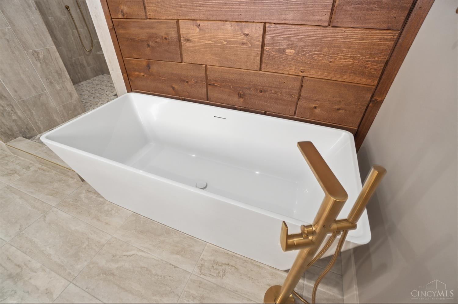 18 Chimney Ridge Drive