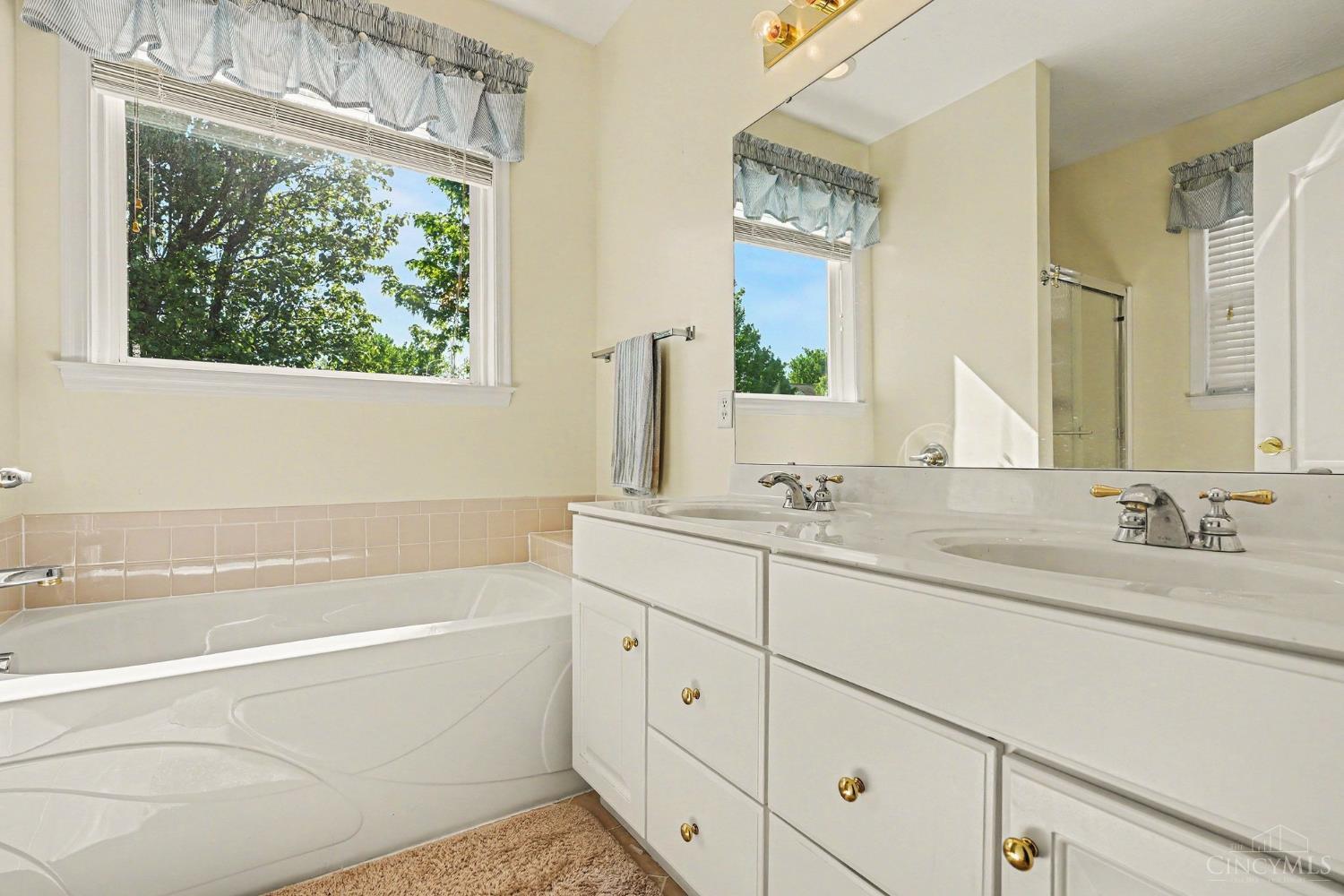 6154 Pondside Drive, Hamilton Twp, OH, 45039