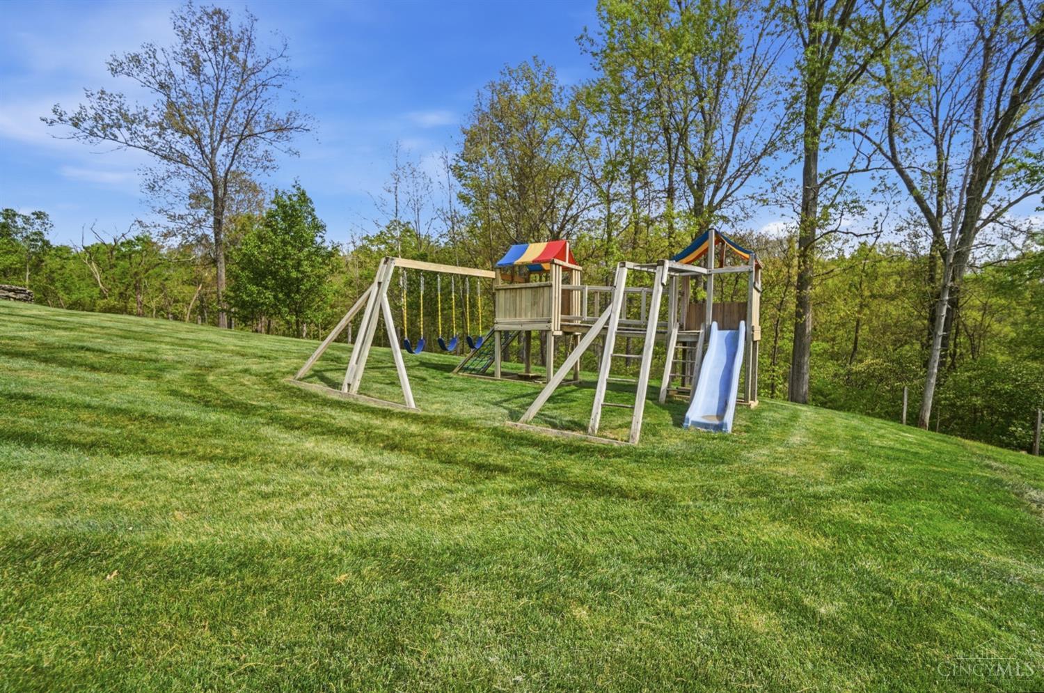 4535 Drake Road