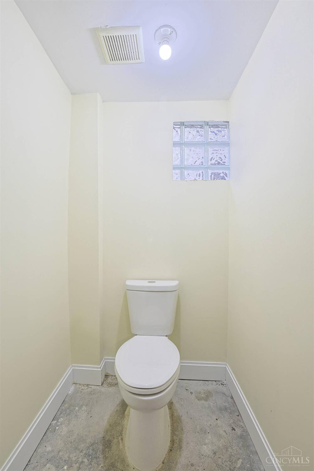 2956 Henshaw Avenue, Cincinnati, OH, 45225 — photo 23