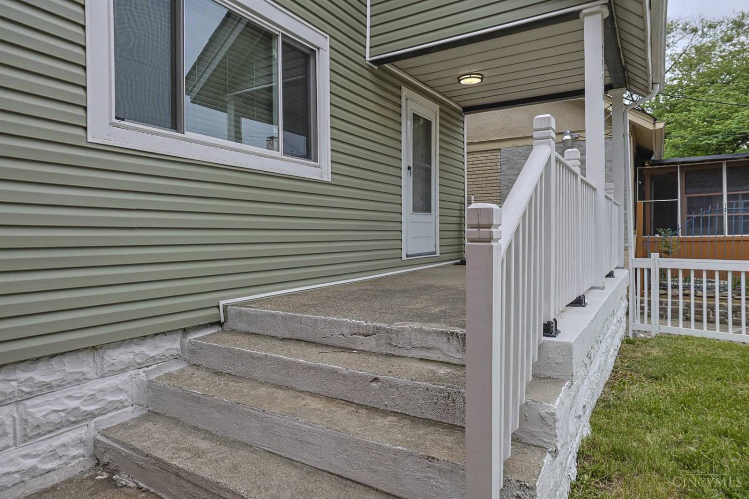 2956 Henshaw Avenue, Cincinnati, OH, 45225 — photo 4