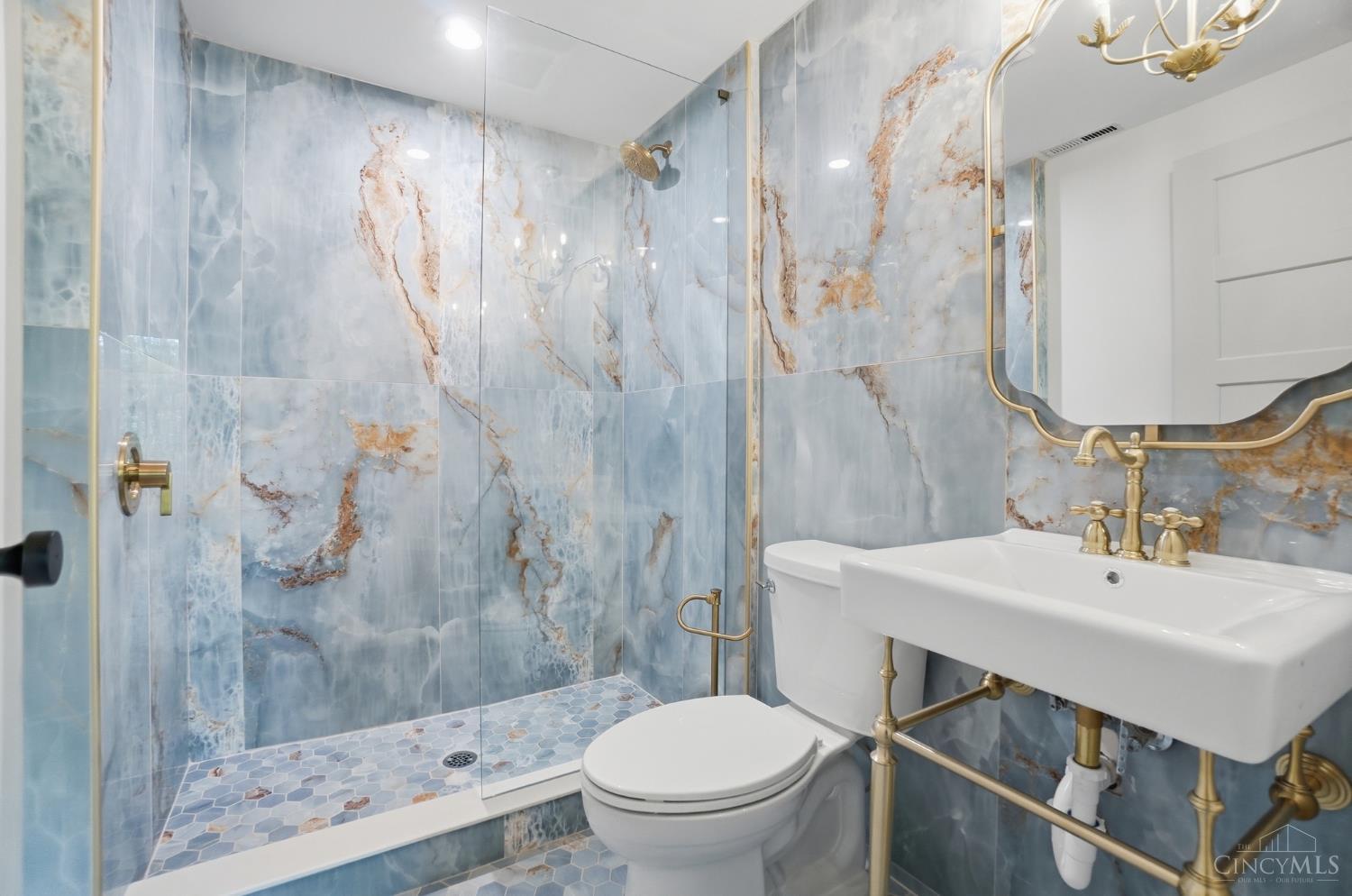 18 Chimney Ridge Drive