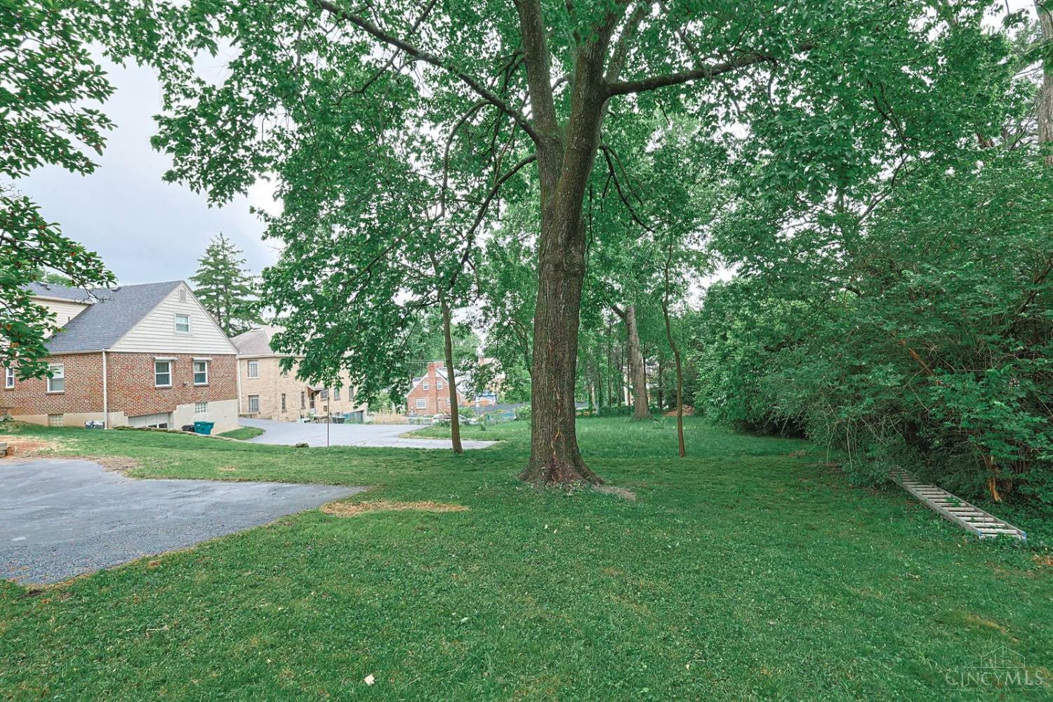 5829 Pandora Avenue, Cincinnati, OH, 45213 — photo 38