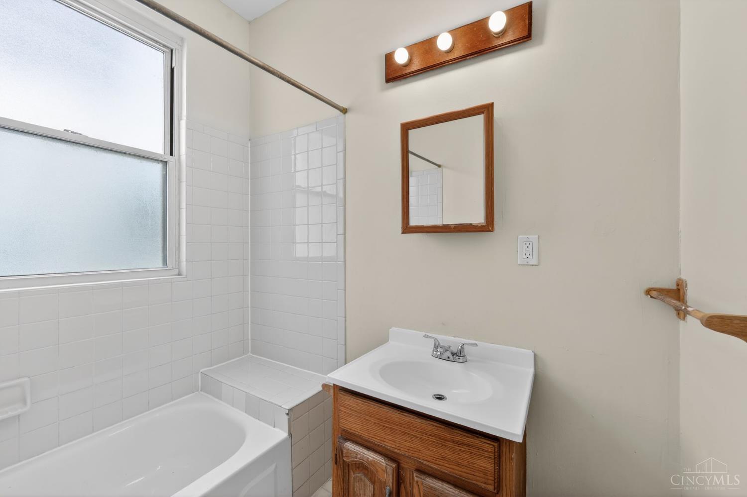 5906 Highland Avenue, Elmwood Place, OH, 45216 — photo 25