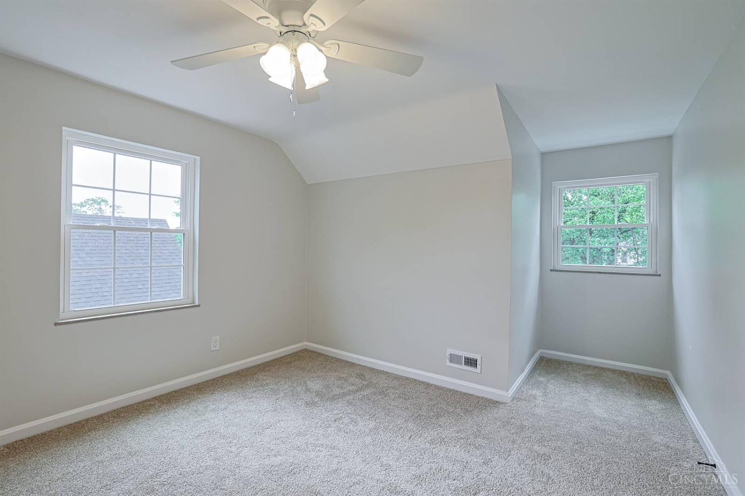 5829 Pandora Avenue, Cincinnati, OH, 45213 — photo 27