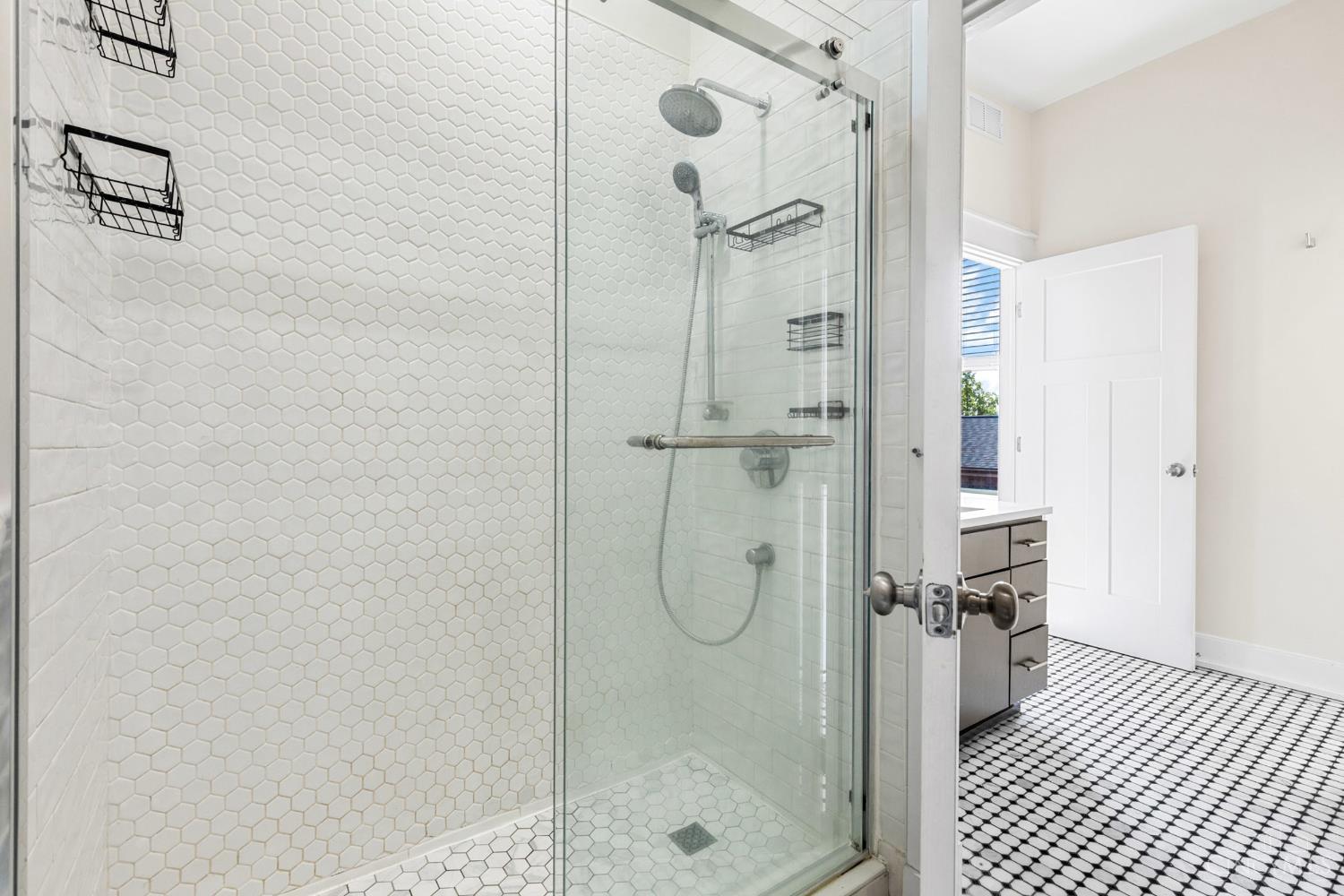 433 Clark Street #C, Cincinnati, OH, 45203 — photo 27