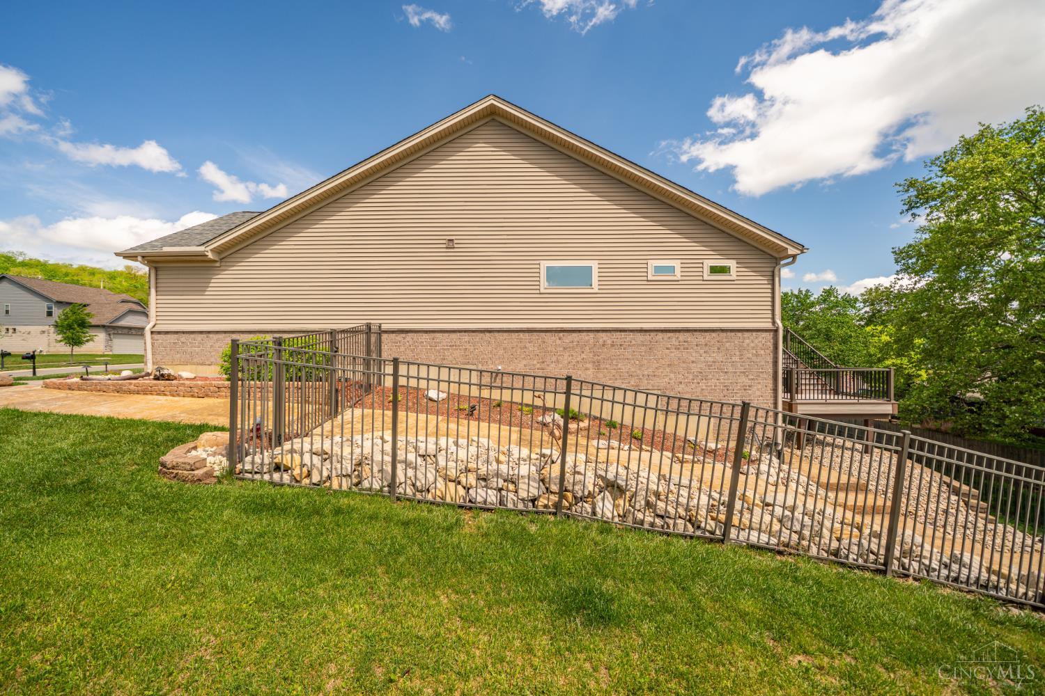 1331 Peregrine Way, Hamilton, OH, 45013 — photo 30