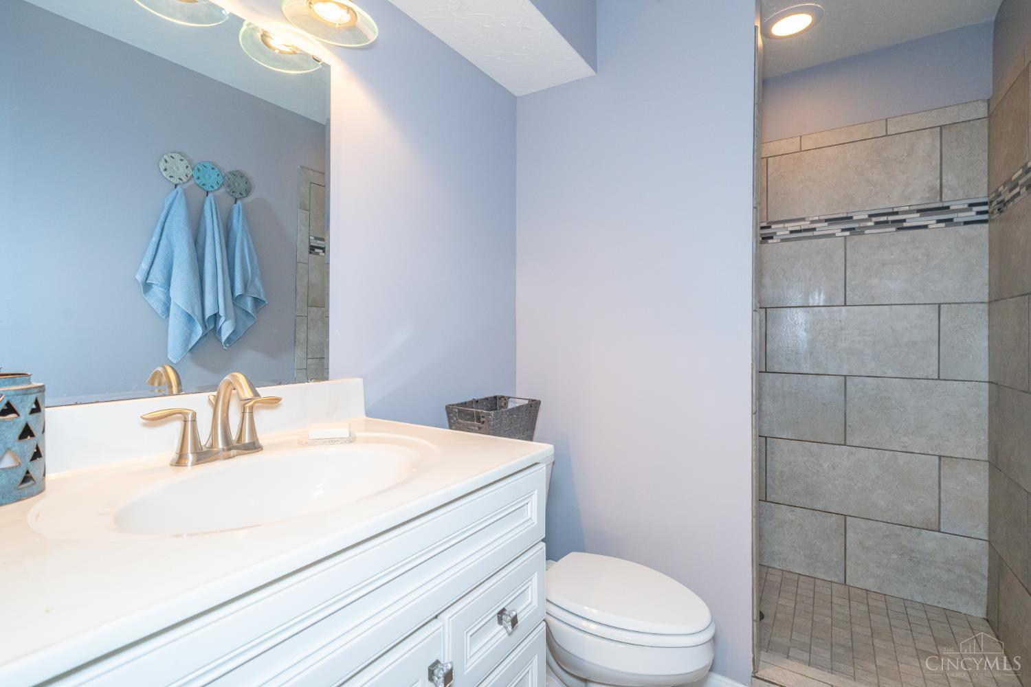 1331 Peregrine Way, Hamilton, OH, 45013 — photo 28