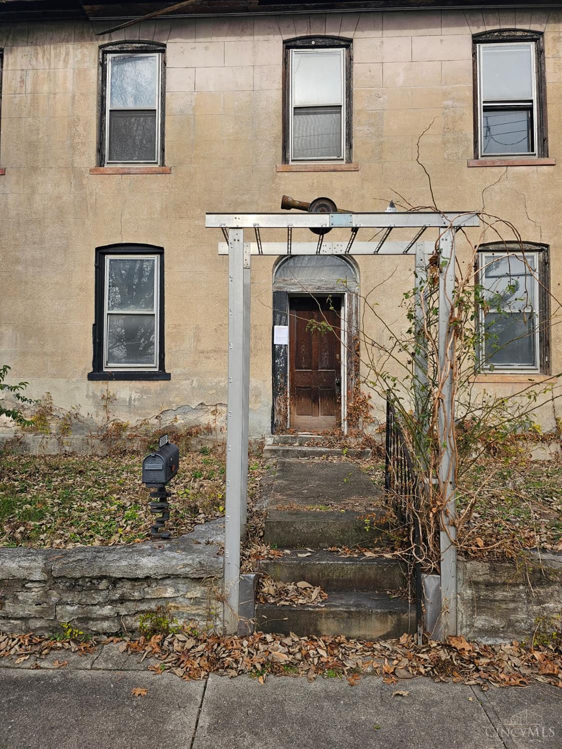Homes for sale in Cincinnati, OH | 3888 River Rd, Cincinnati, OH 45204 | MLS# 1877274