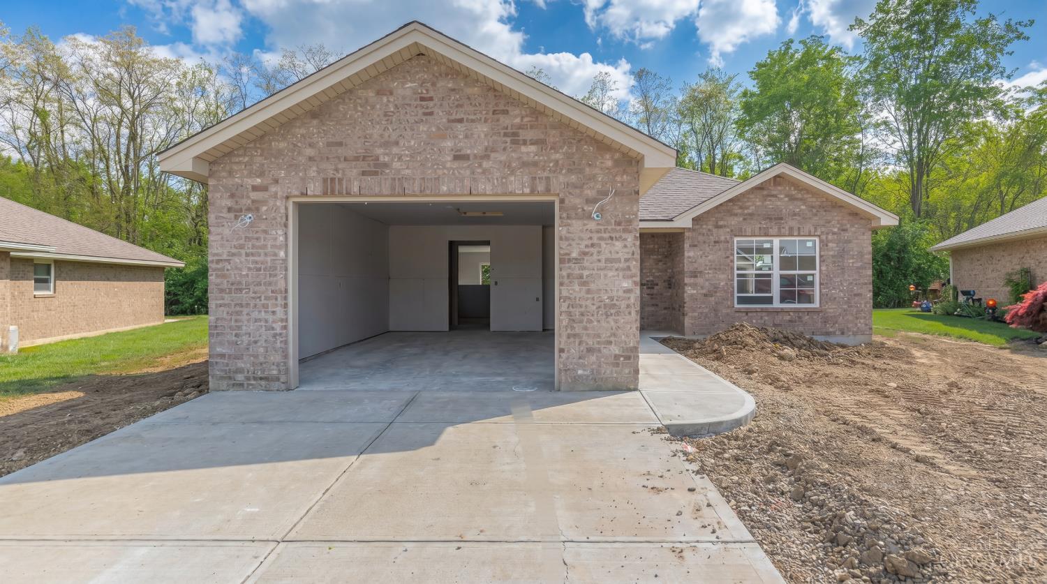 137 Pebble Creek Drive, Eaton, OH, 45320