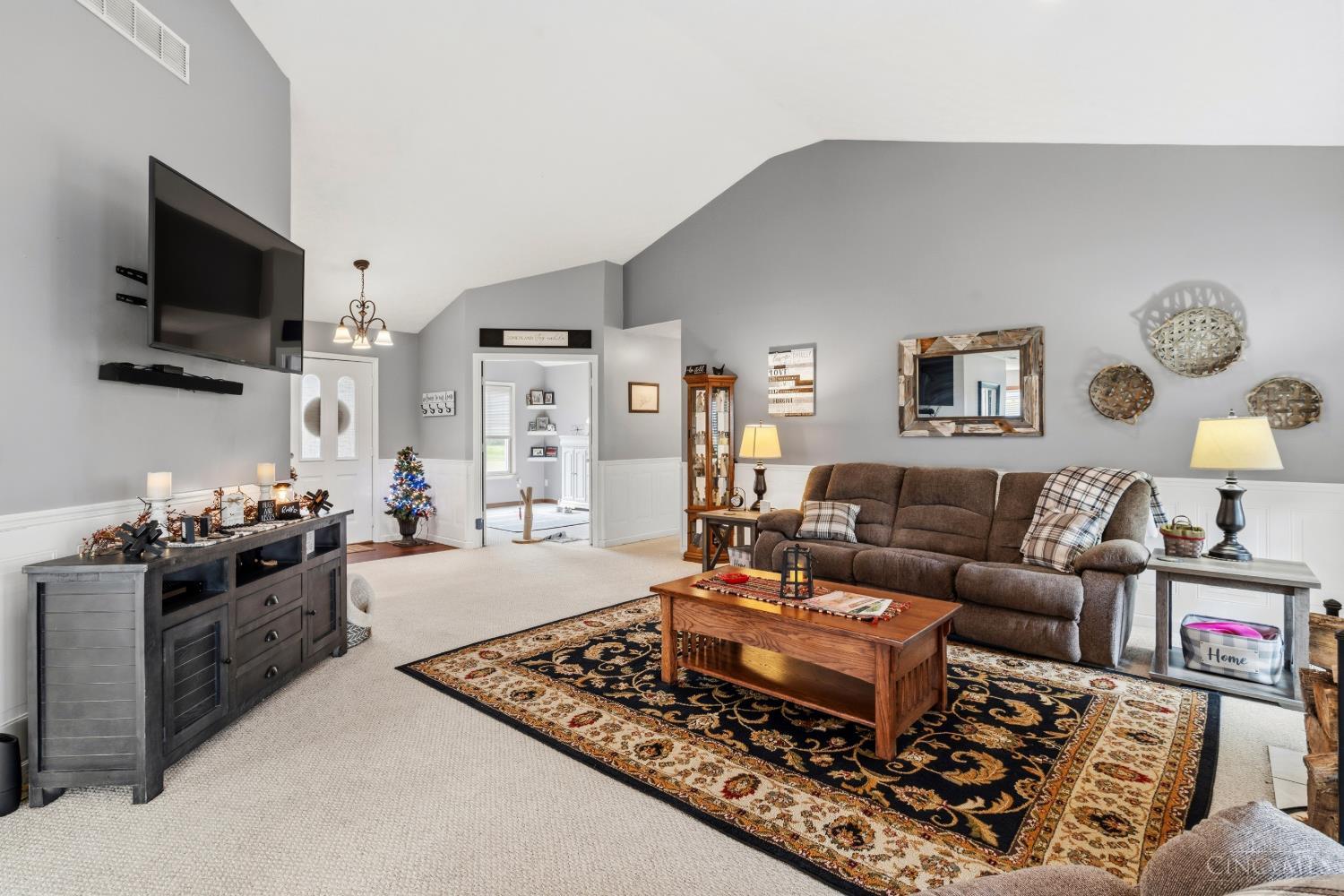 203 Lakewood Lane, Georgetown, OH, 45121 — photo 9