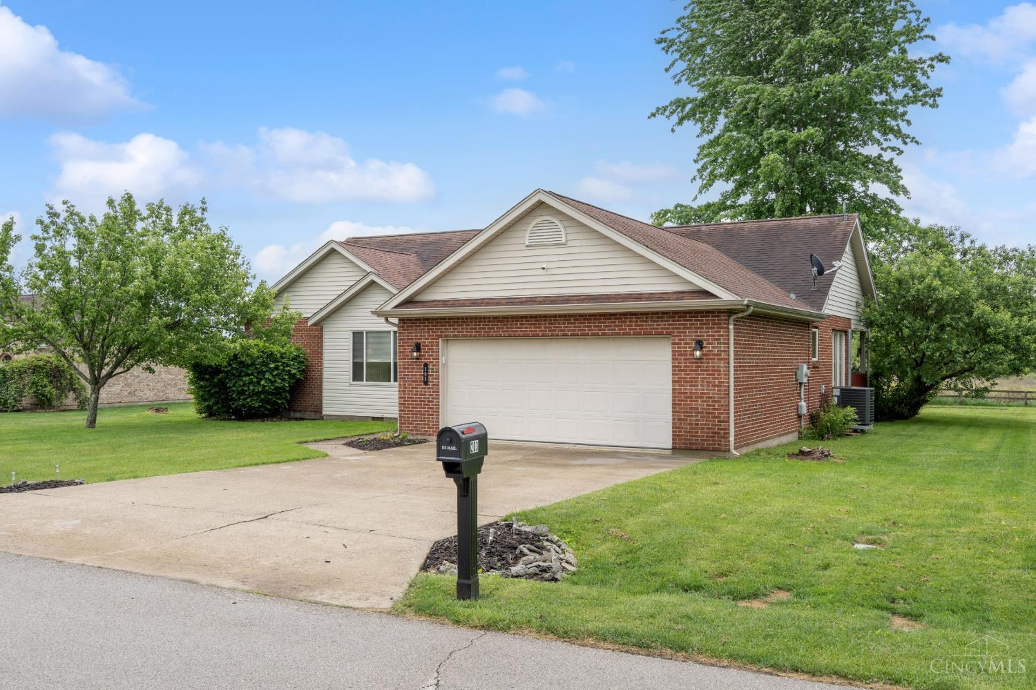 203 Lakewood Lane, Georgetown, OH, 45121 — photo 4