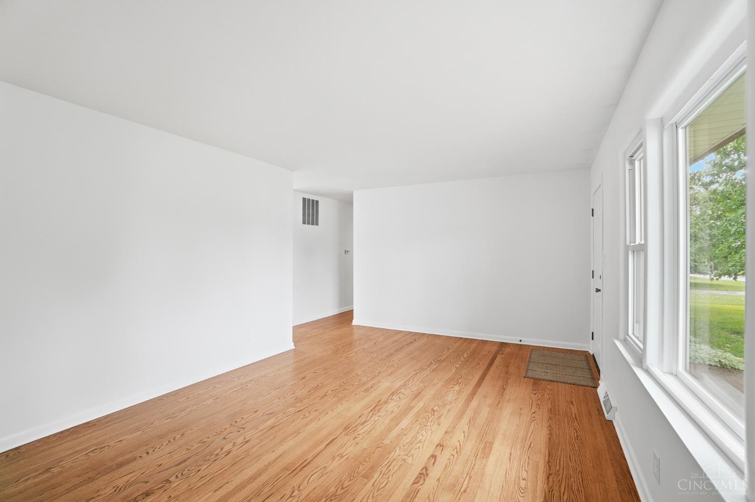 6473 Hendrickson Road, Turtle Creek Twp, OH, 45044 — photo 7