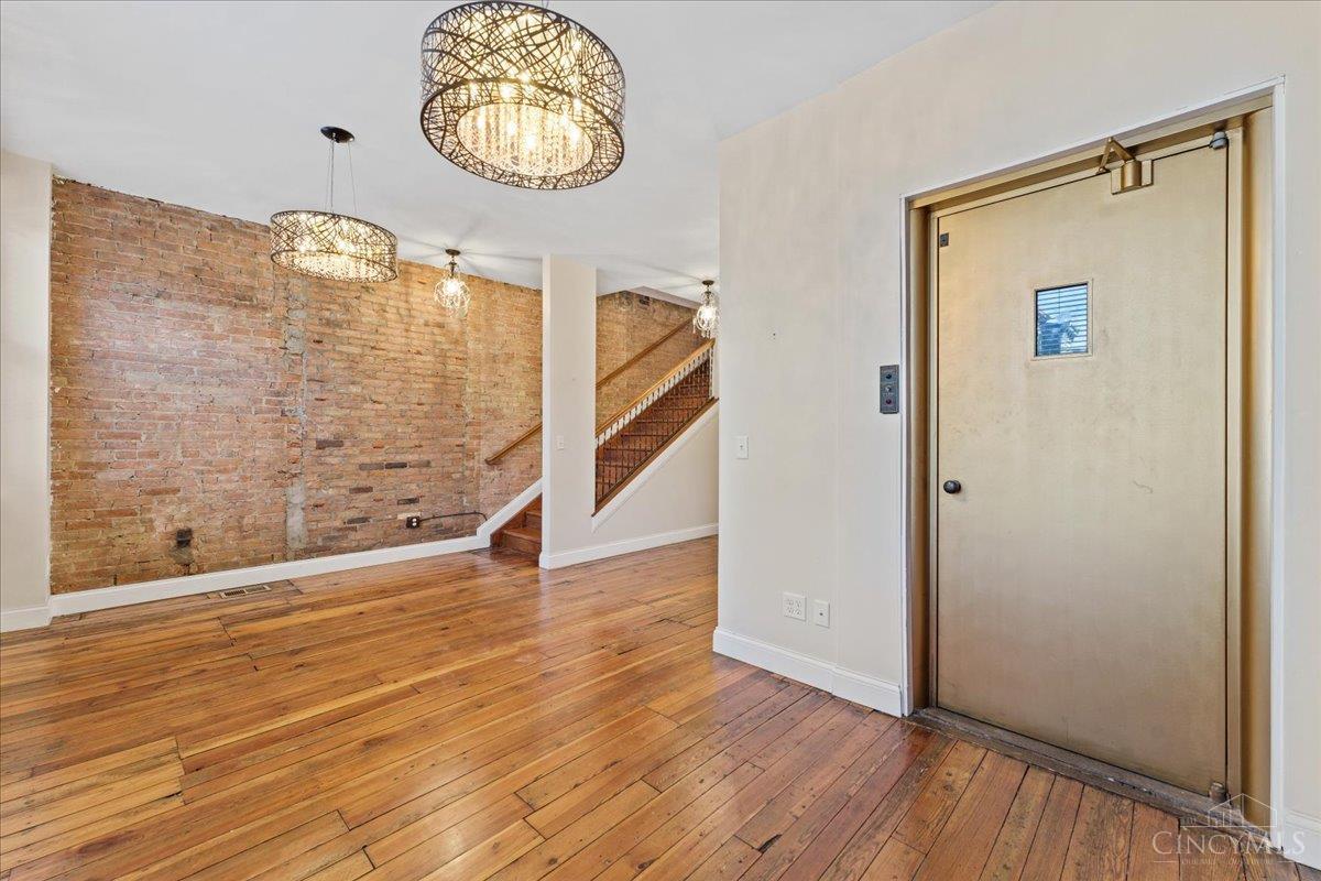 1302 Main Street, Cincinnati, OH, 45202 — photo 42