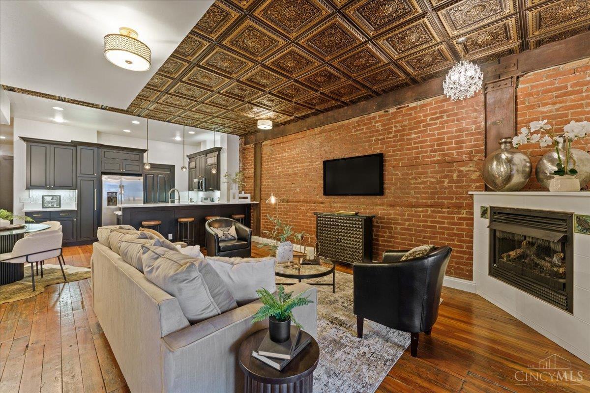 1302 Main Street, Cincinnati, OH, 45202 — photo 10