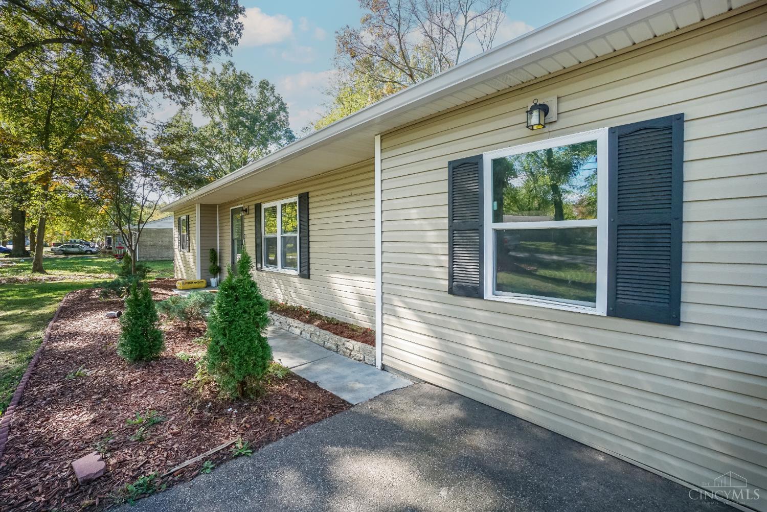 5731 Hilltop Way, Miami Twp, OH, 45150 — photo 3