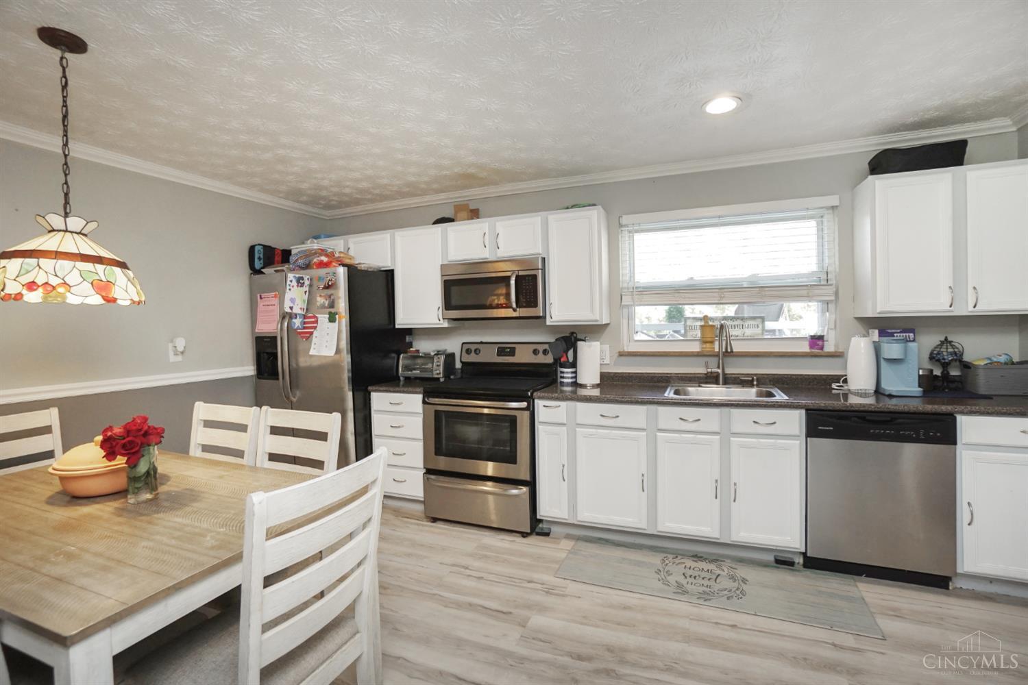 5731 Hilltop Way, Miami Twp, OH, 45150 — photo 12