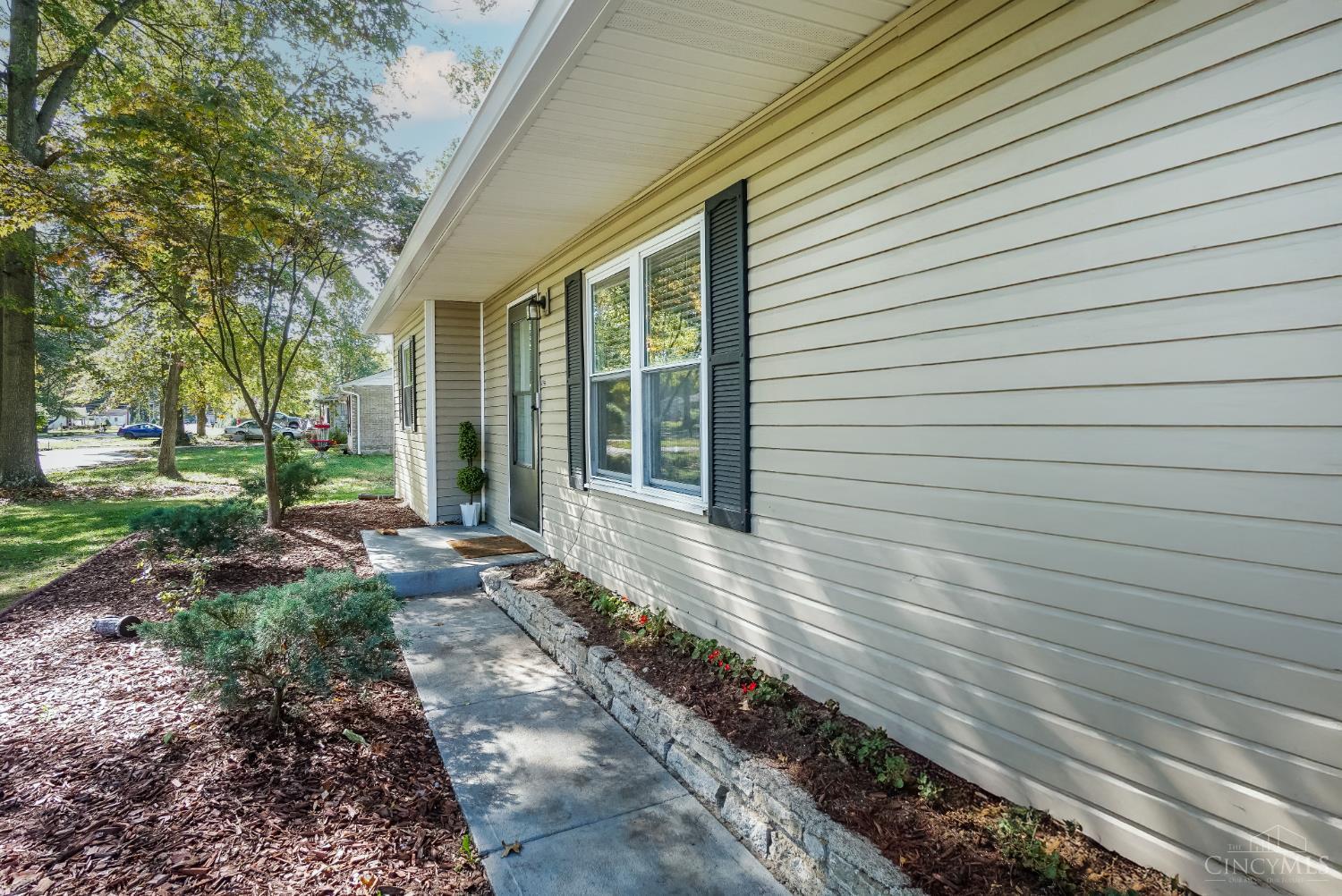 5731 Hilltop Way, Miami Twp, OH, 45150 — photo 2