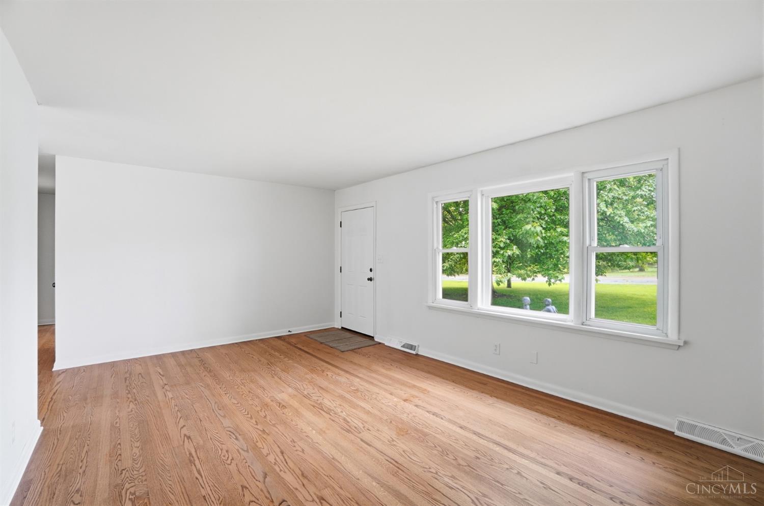6473 Hendrickson Road, Turtle Creek Twp, OH, 45044 — photo 6