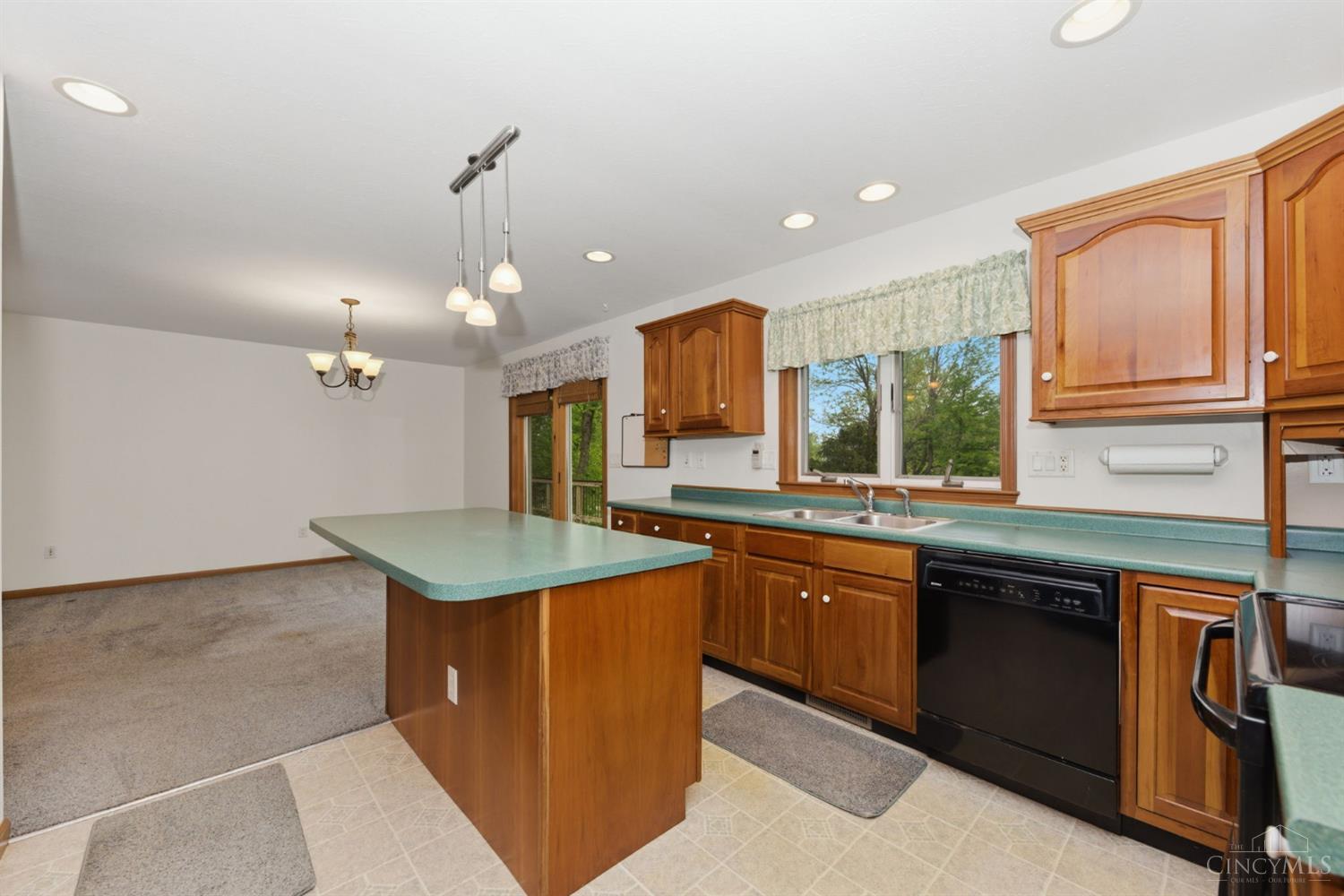 884 Waynoka Dr, Jackson Twp, OH, 45171 — photo 17