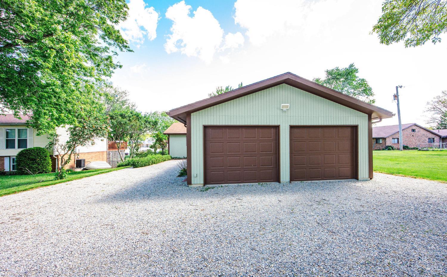 Homes for sale in Eaton, OH | 190 Lakengren Dr, Eaton, OH 45320 | MLS# 1877249